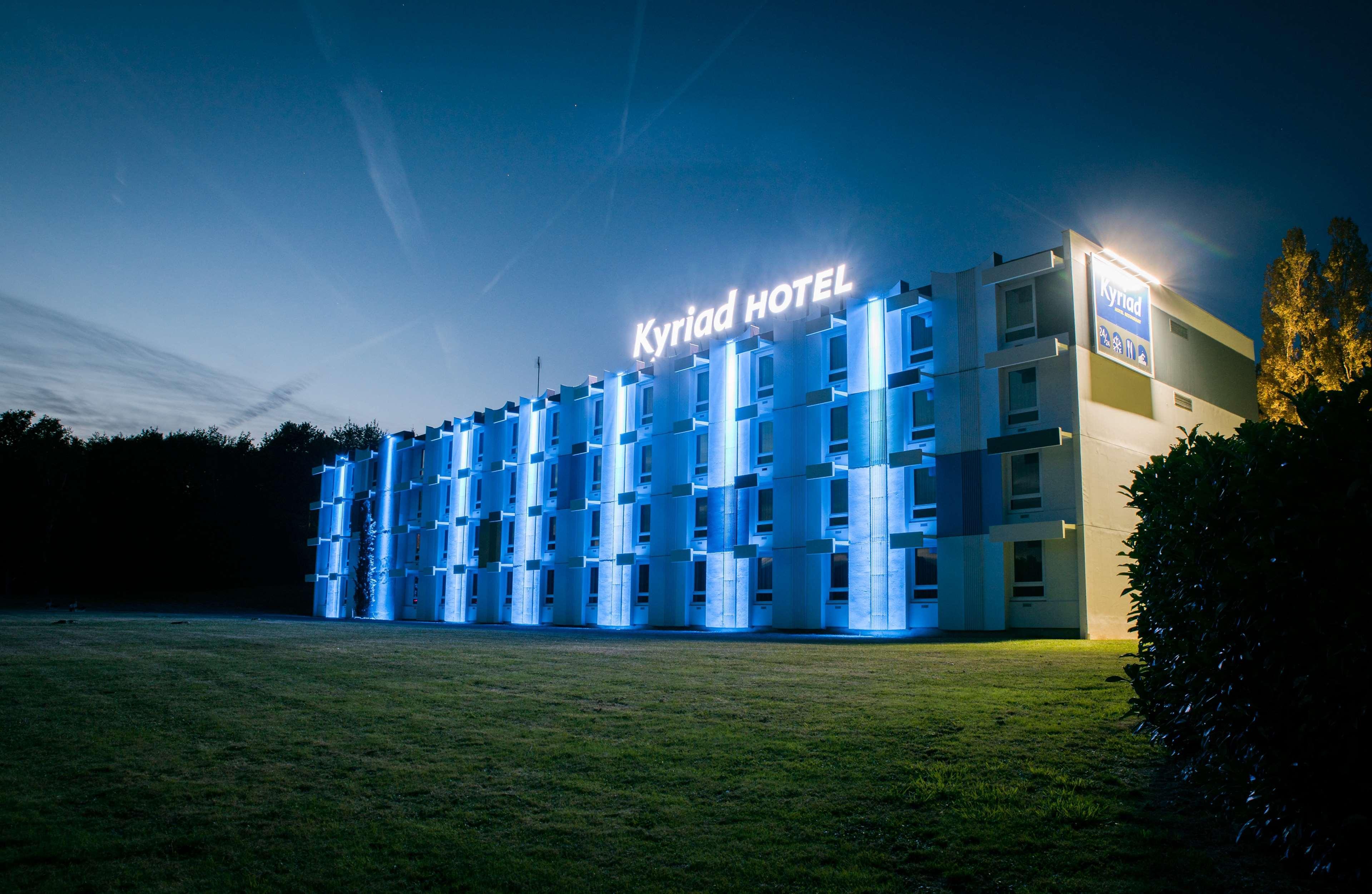 Kyriad Montchanin Le Creusot Eksteriør bilde